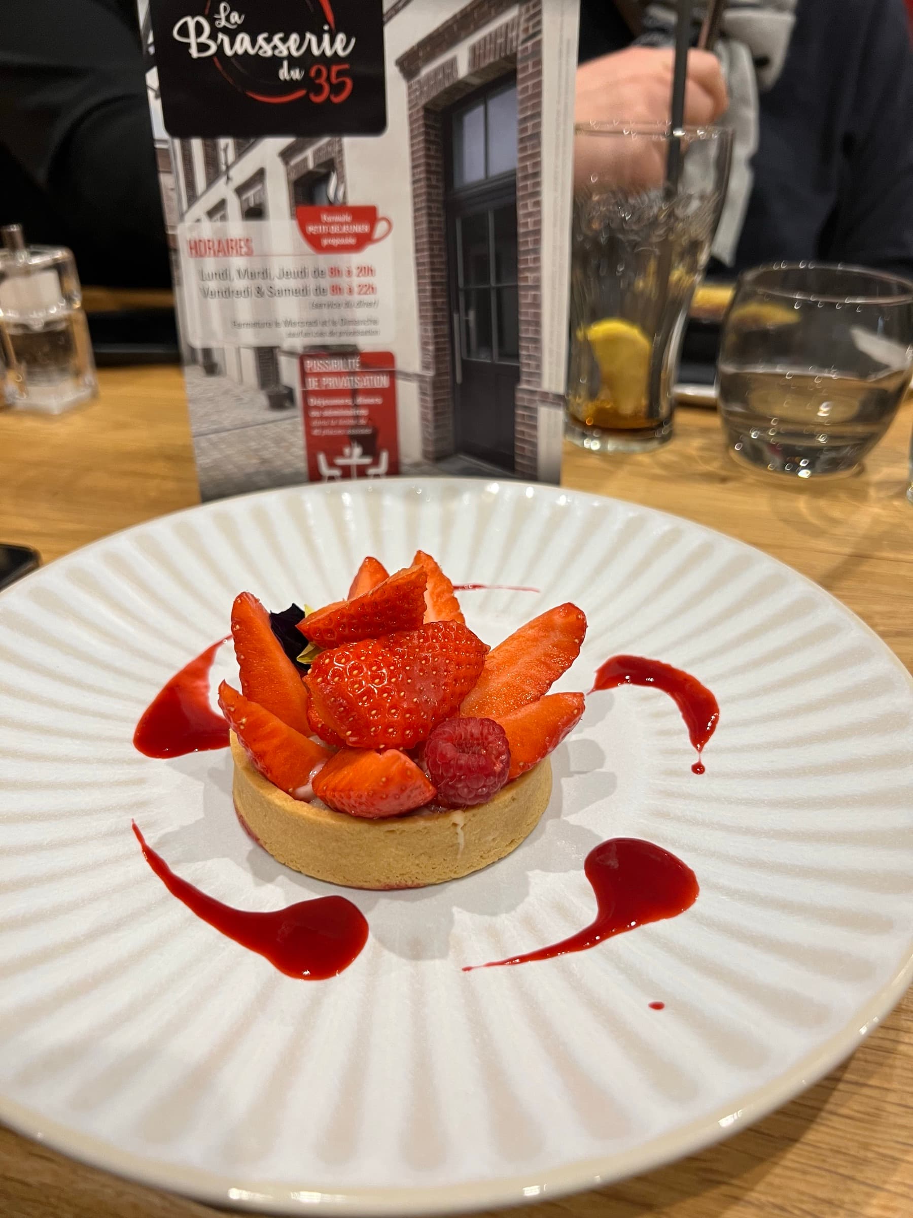 Dessert aux fraises